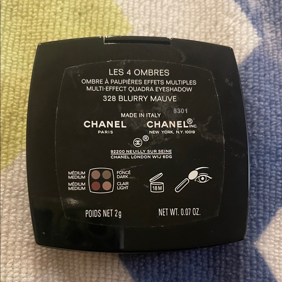 CHANEL Eyeshadow Quad - Warm Browns - Picture 3 of 3